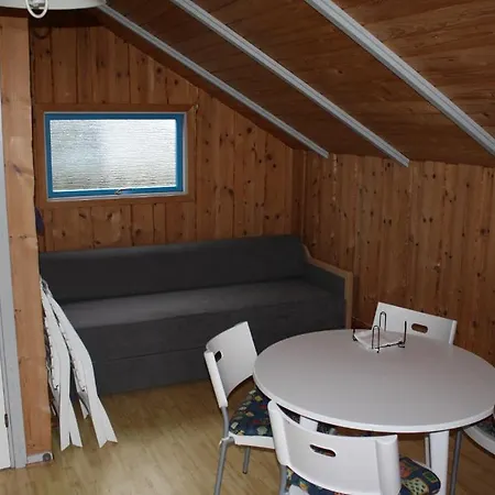 By Camping & Cottages キャンプ場 *